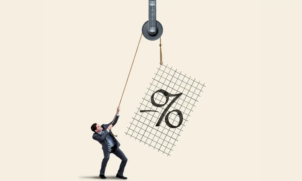 Método avalanche focando na eliminação de juros altos primeiro.