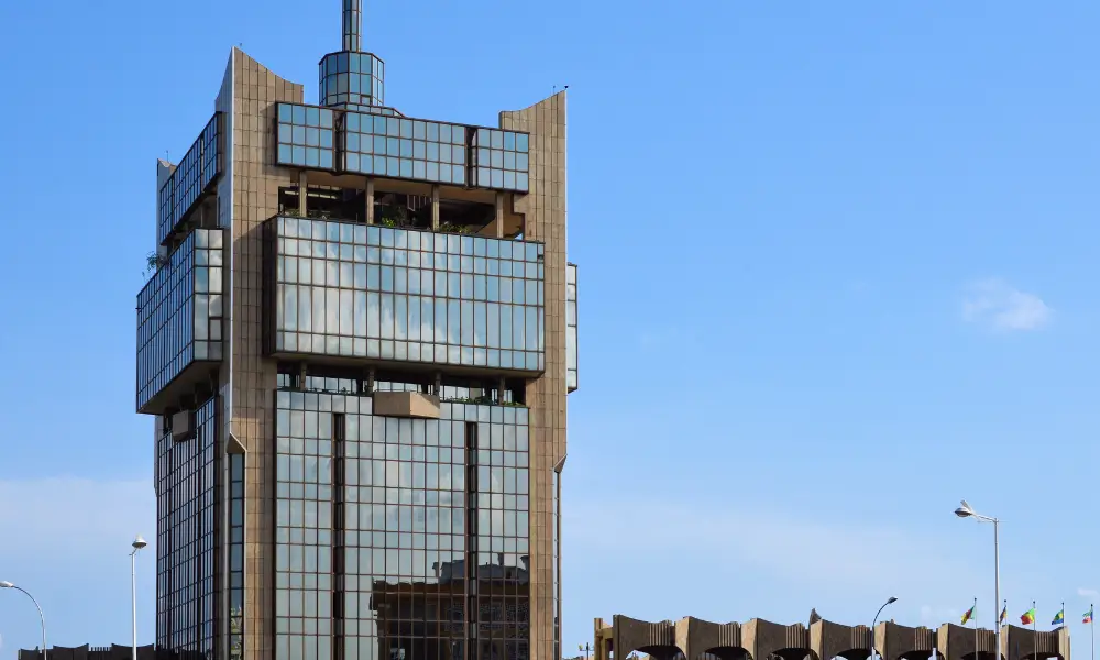 Fachada do Banco Central do Brasil definindo a Taxa Selic